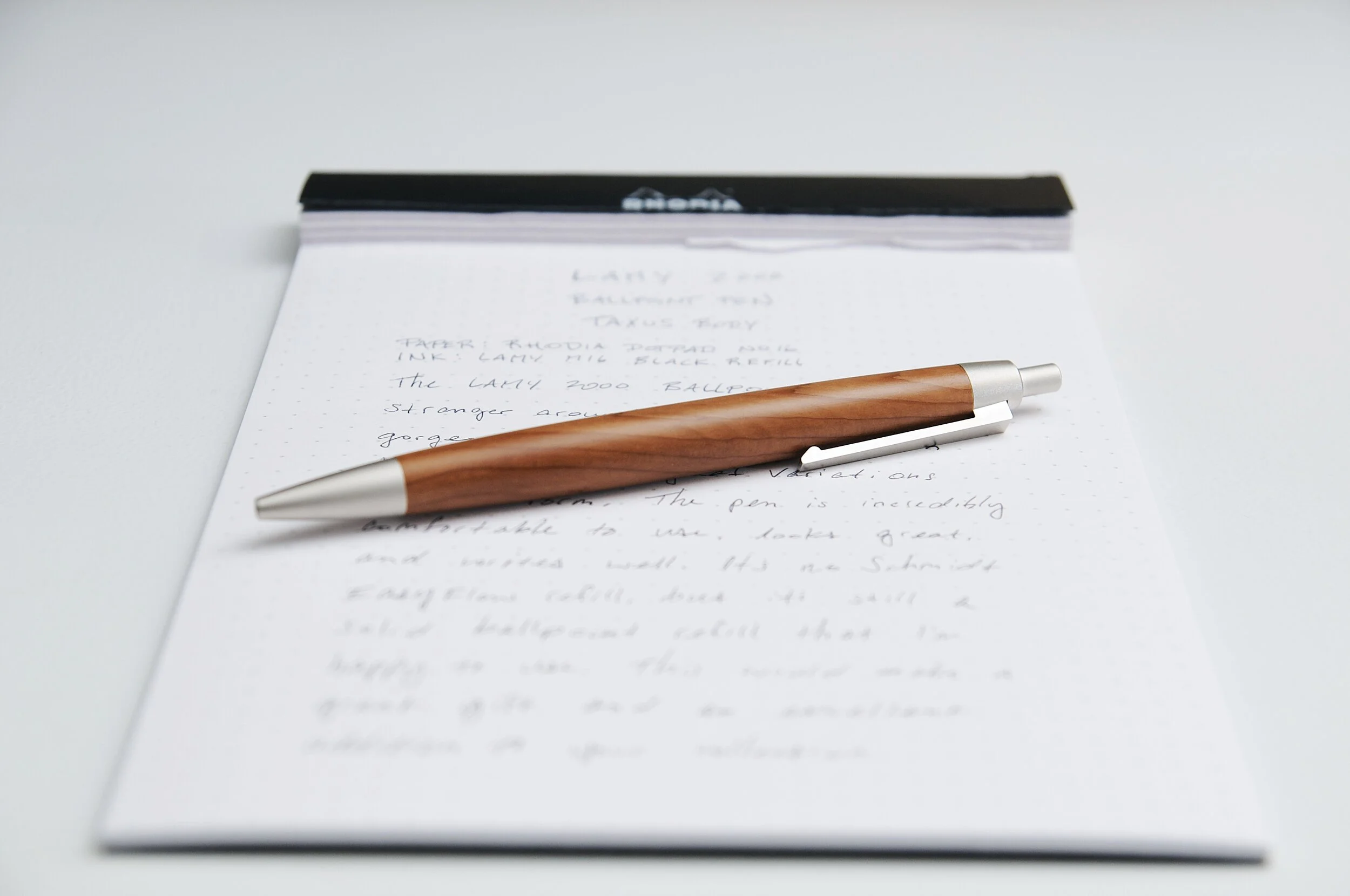 LAMY2000タクサス（箱付き） Amazon | LAMY（ラミー）2000 タクサス（taxus） ボールペン 黒